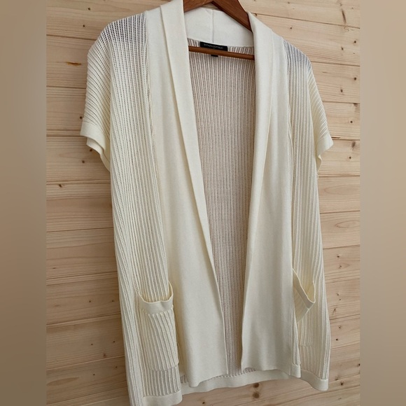 SOLD NWOT BANANA REPUBLIC Women’s Cardigan Sweater | Color: Cream | Size: XS/S - Picture 2 of 8